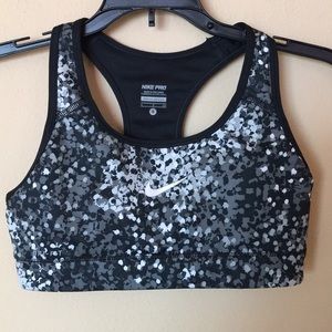 Nike dri fit pro sports bra